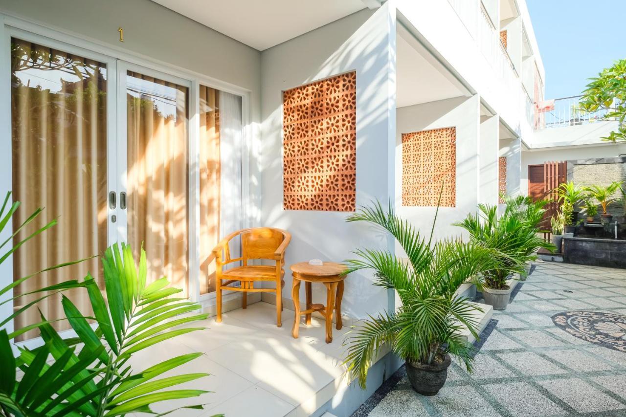 Dharma Guest House Seminyak Redpartner Exterior photo